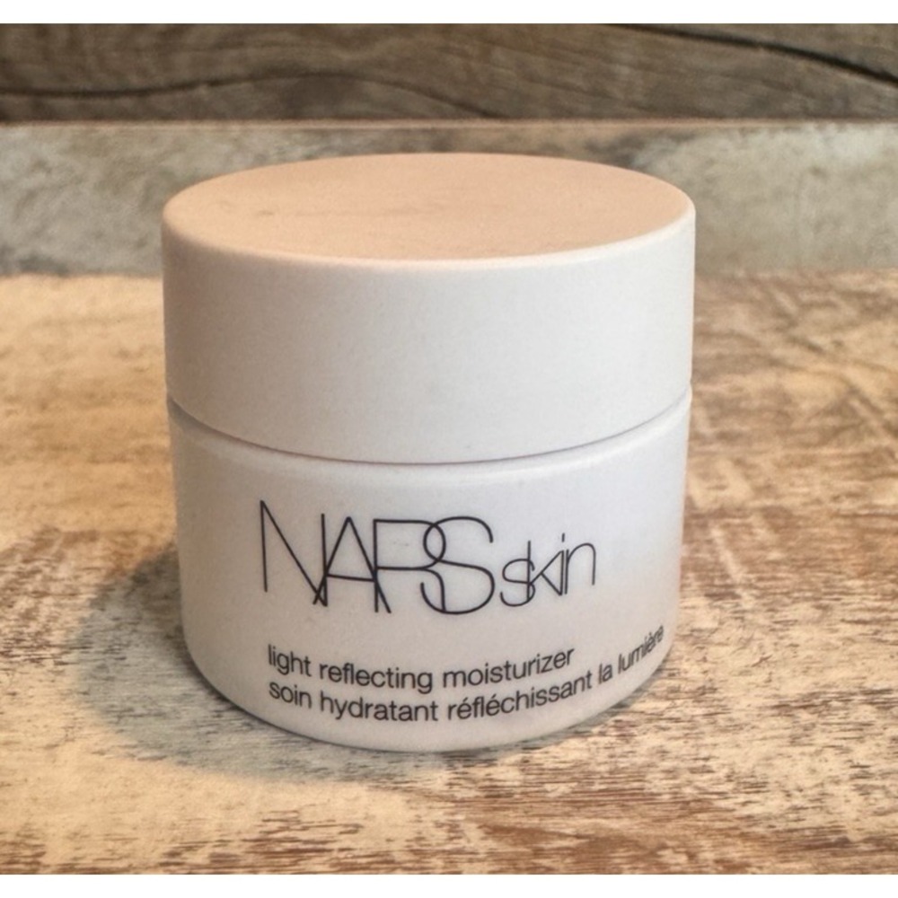 ✨ NARS Light Reflecting Moisturizer 0.49 fl oz – Hydrating Glow Cream – Travel